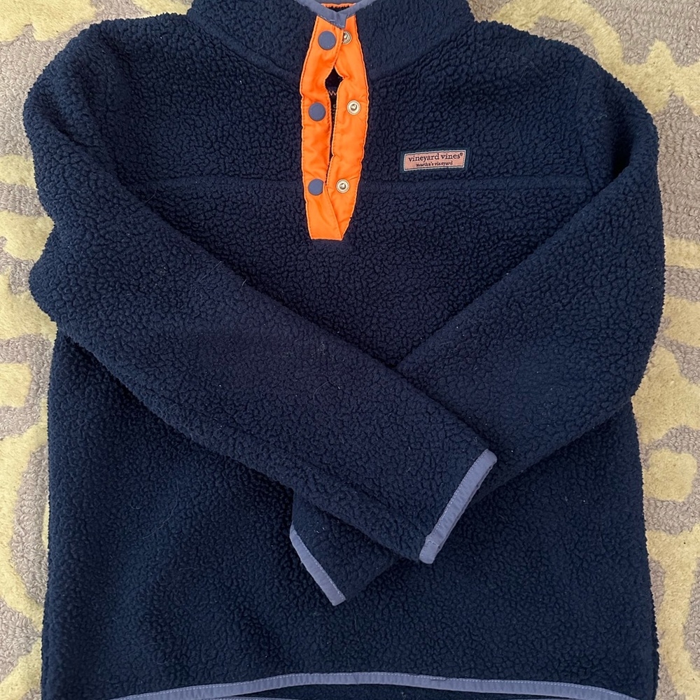 Kids vineyard vines fleece size M
